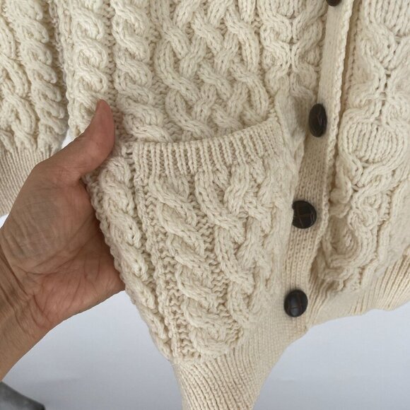 NWT Aran Crafts Ireland Women's 100% Wool Aran Boyfriend Button Front Cardigan L - Picture 5 of 7